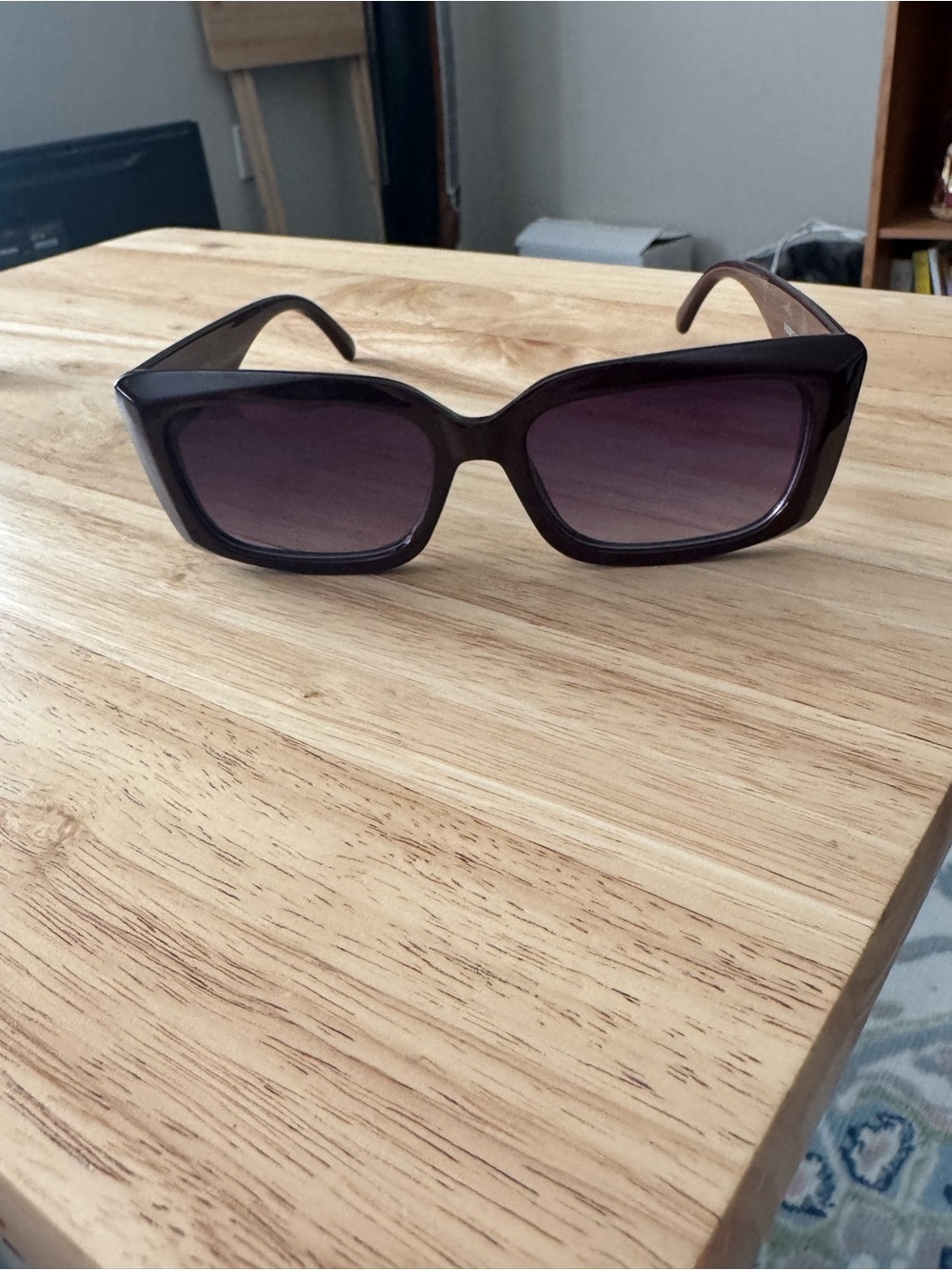 Stylish Women's Rectangle Sunglasses - Dark Brown Frame, Purple Gradient Lenses